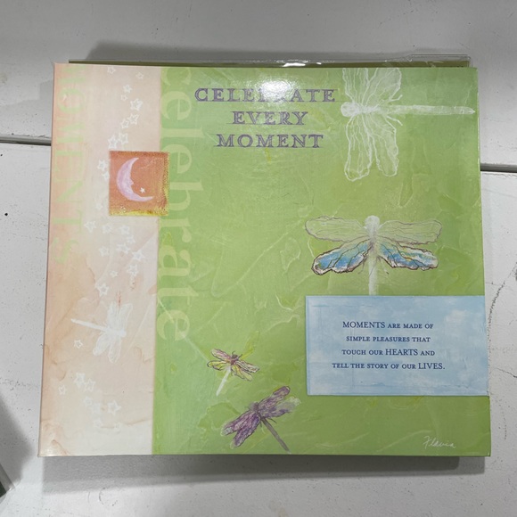 Scrapbook albums - Picture 2 of 5